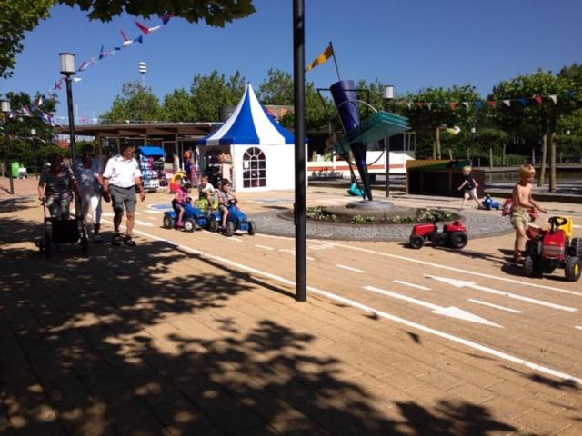 Recreatie Centrum De Hollepoarte 2 Chalets87 Makkum Kültér fotó